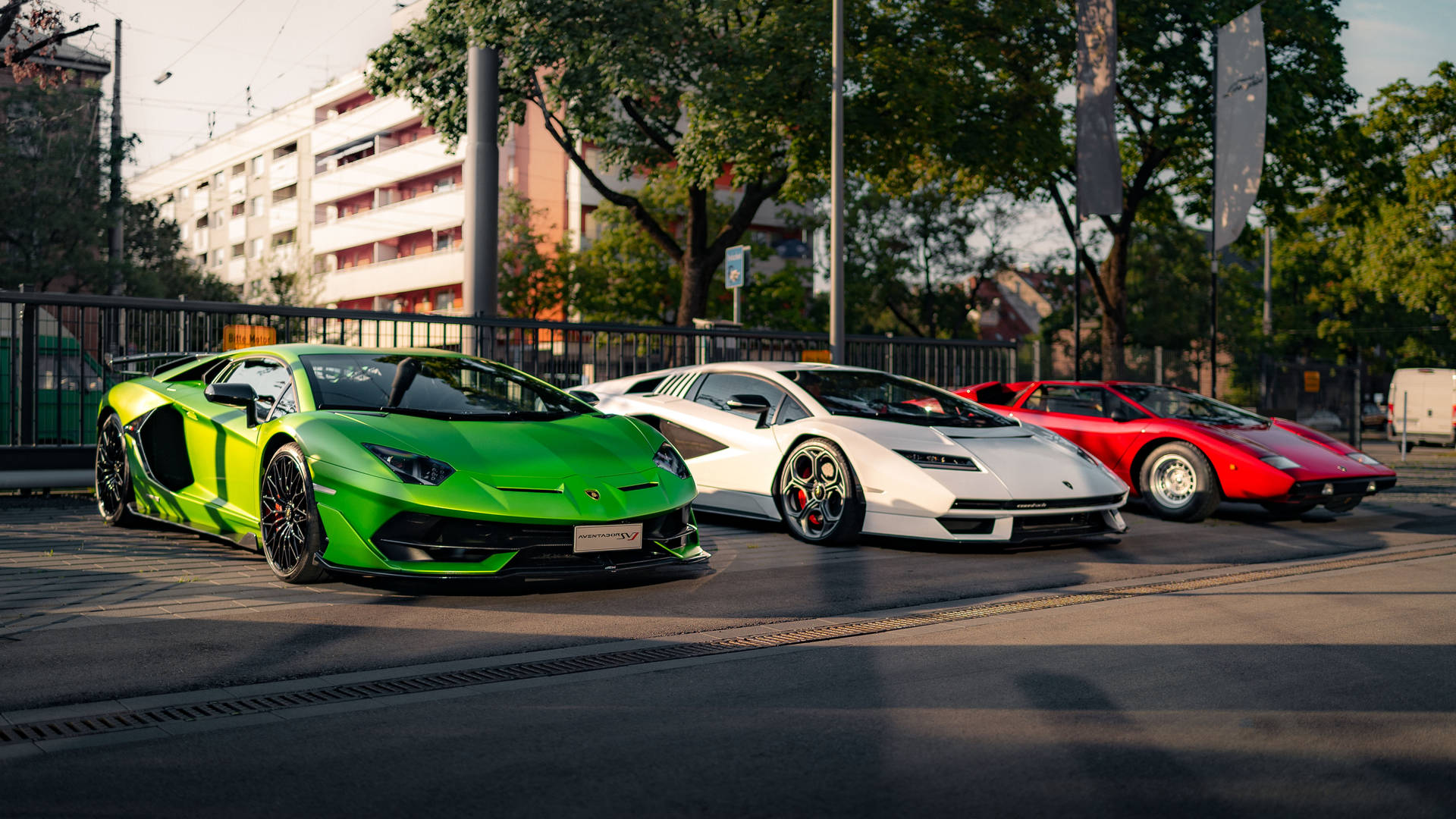 4K зображення Lamborghini Aventador на автошоу для ноутбука