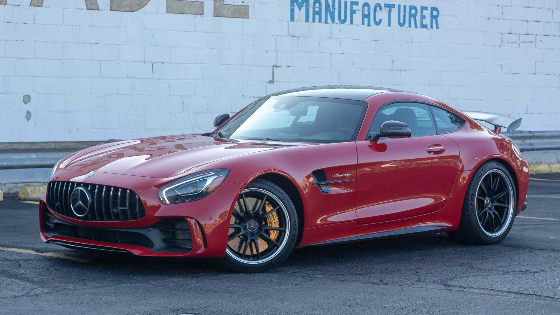 Розкрийте потужність AMG GT-R Шпалери