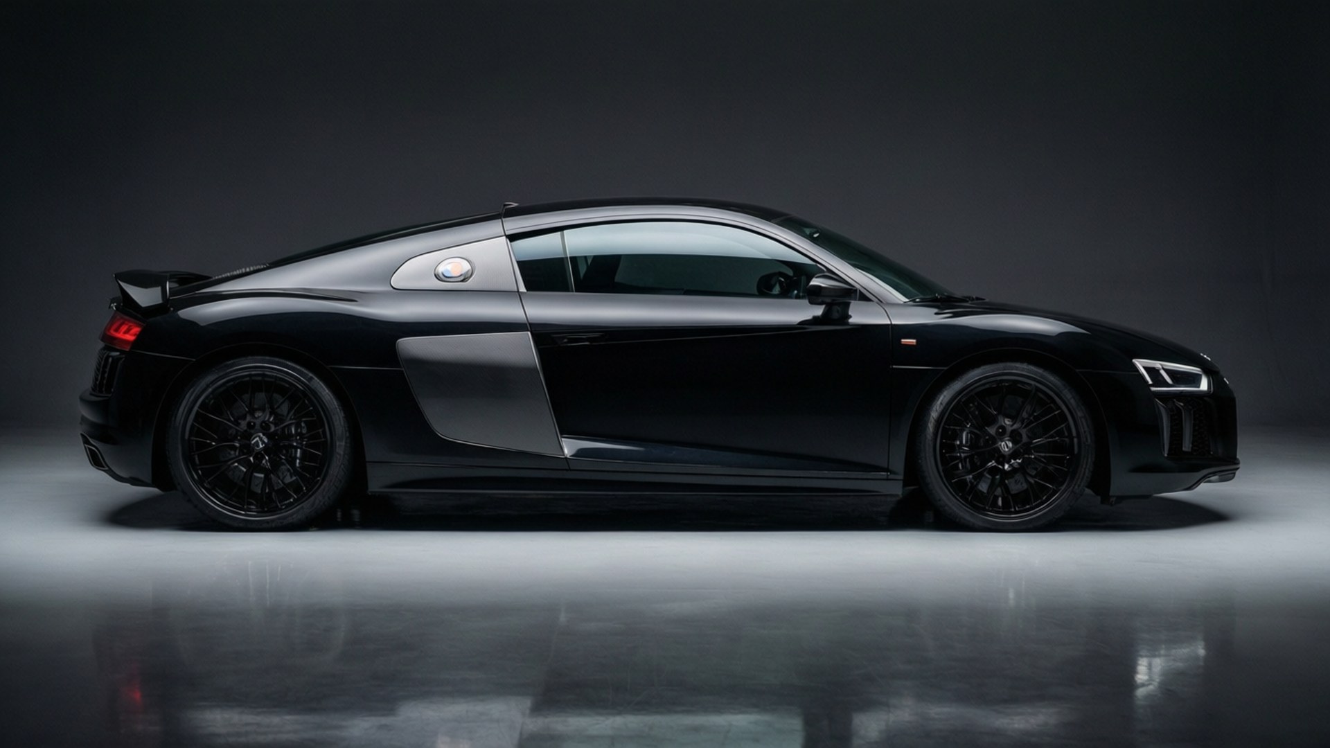 Audi R8 Студія Шпалери