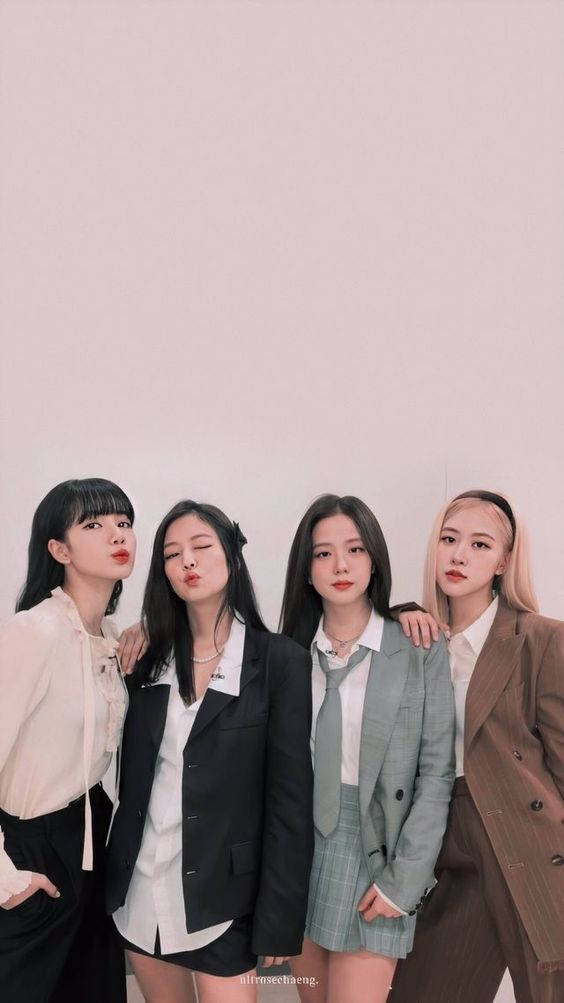 Стиль Blackpink у костюмах Шпалери