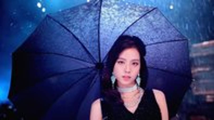 Джісу з Blackpink у кліпі «Ddu-Du Ddu-Du» Шпалери