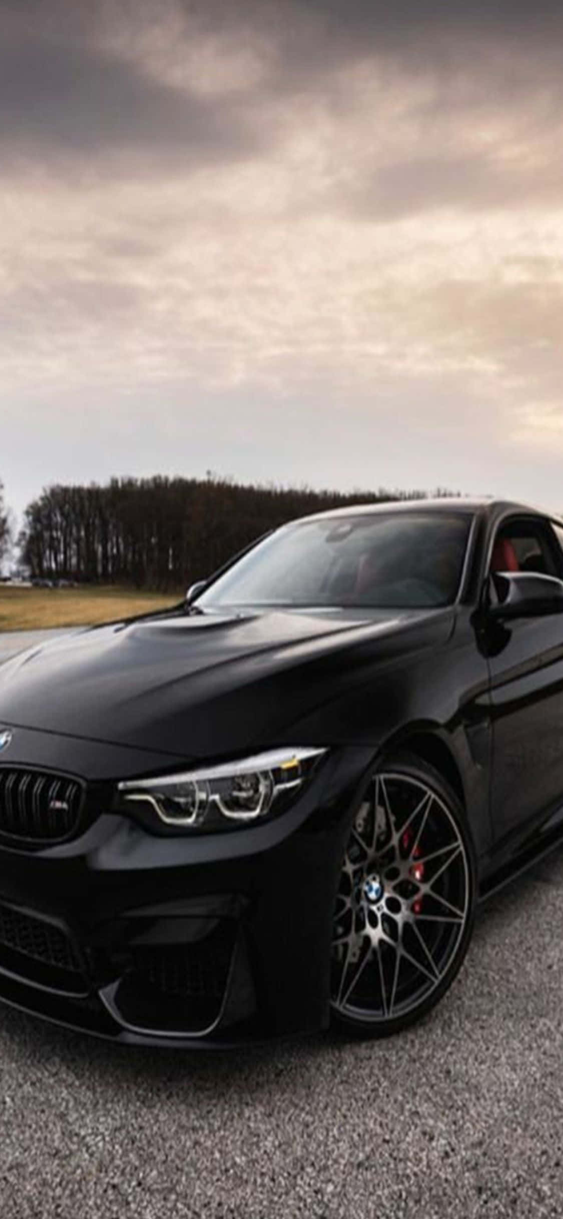 BMW M4 Coupe и iPhone X: идеальное сочетание Шпалери