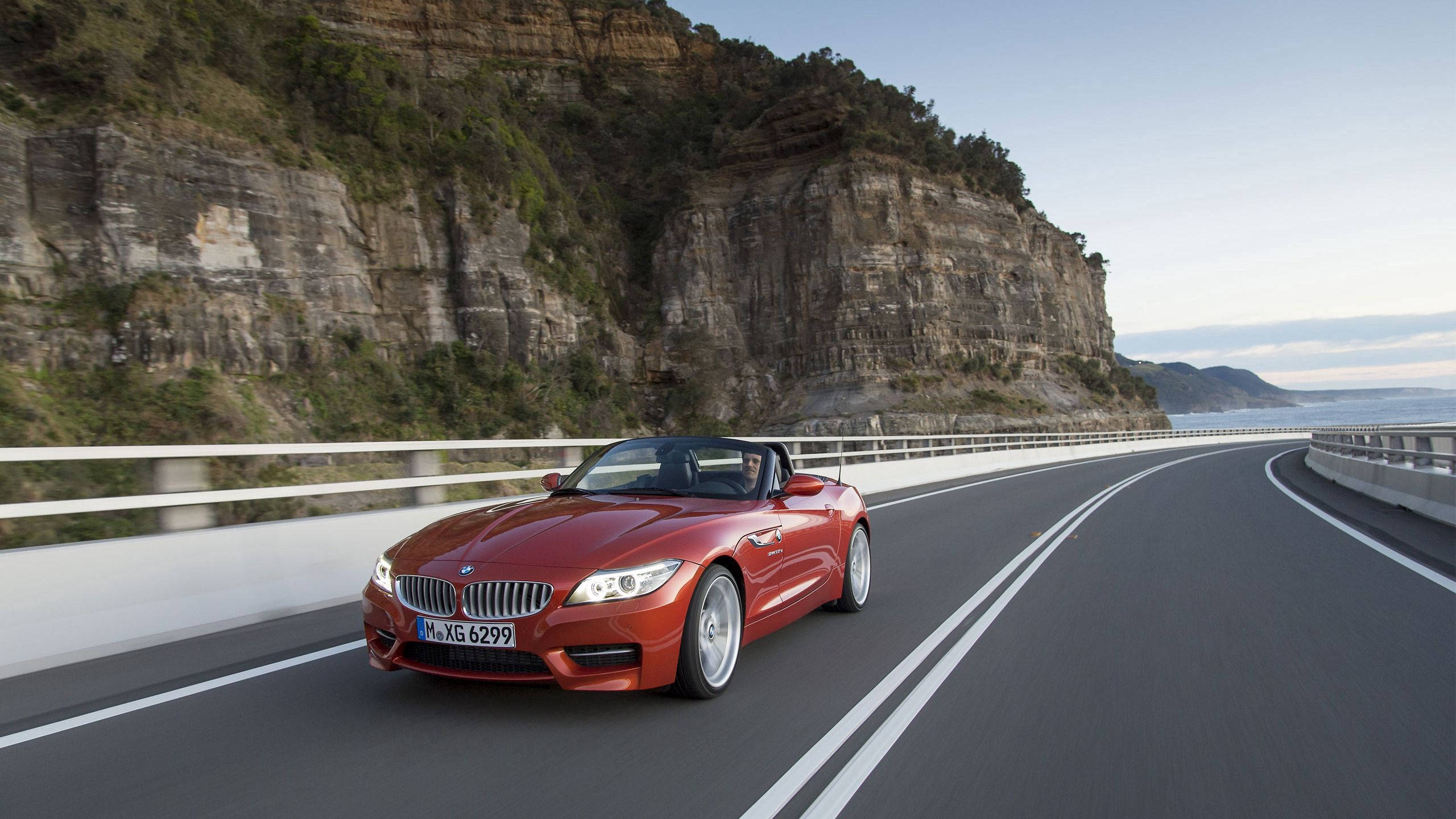 Темно-помаранчевий BMW Z4 Шпалери
