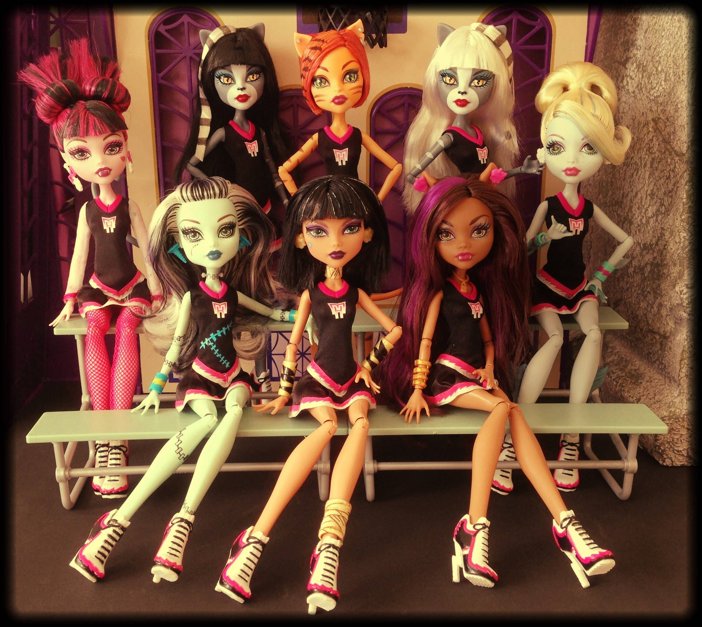 Серія Bratz Aesthetic Cat Girl Шпалери