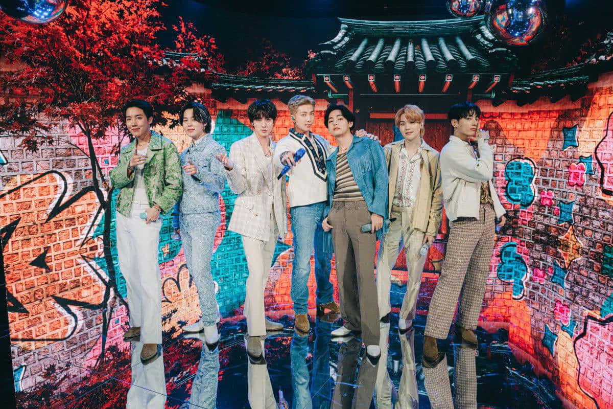 BTS The Late Late Show With James Corden Фото Шпалери