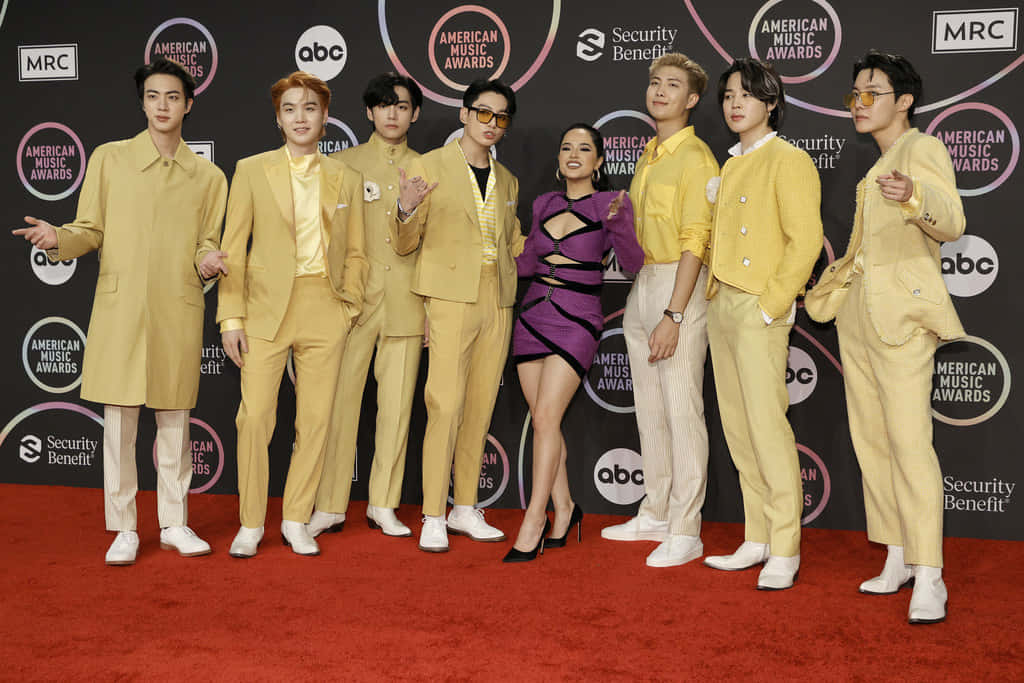 Фото BTS та Беккі Джі Шпалери