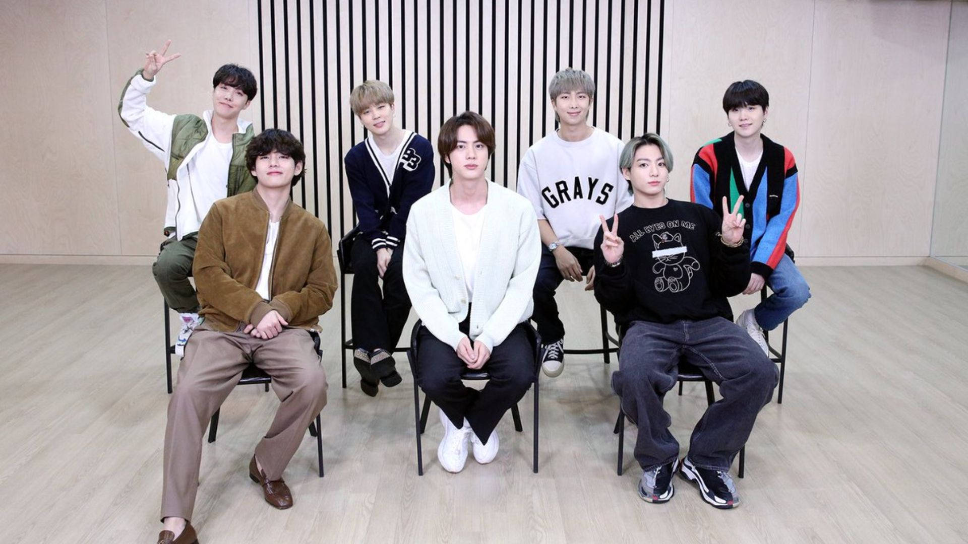 Шпалери для робочого столу з репетиційної кімнати BTS Шпалери