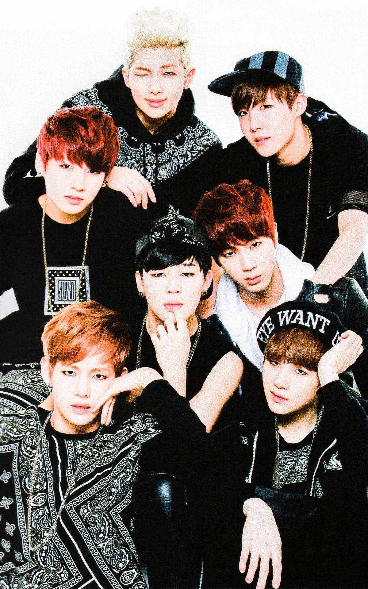 Чудовий постер BTS для екрану телефону Шпалери