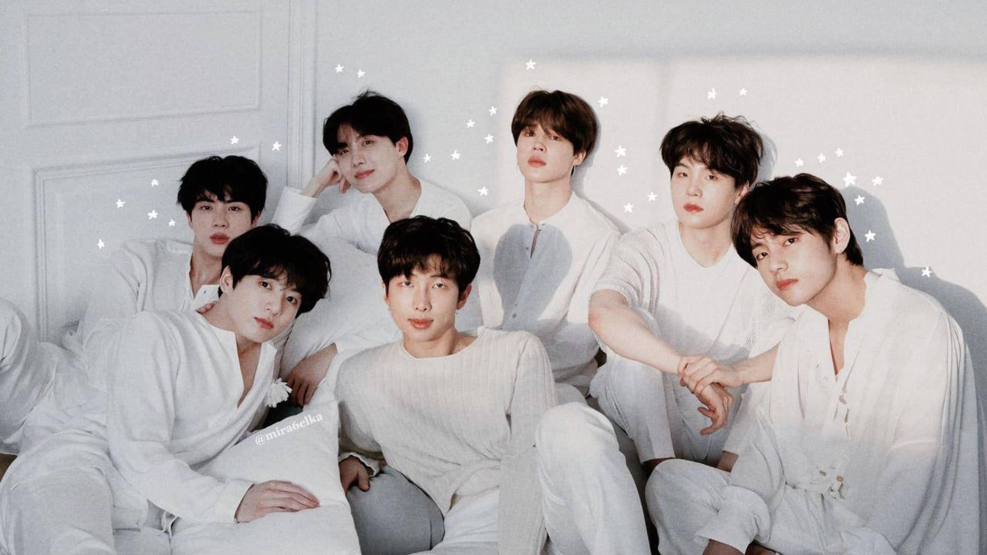 BTS учасники в білому Шпалери