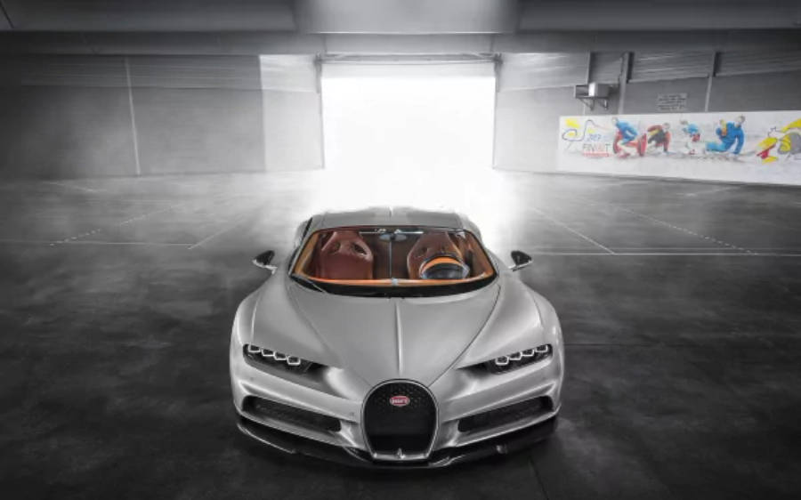 Білий Bugatti Chiron 4K Шпалери