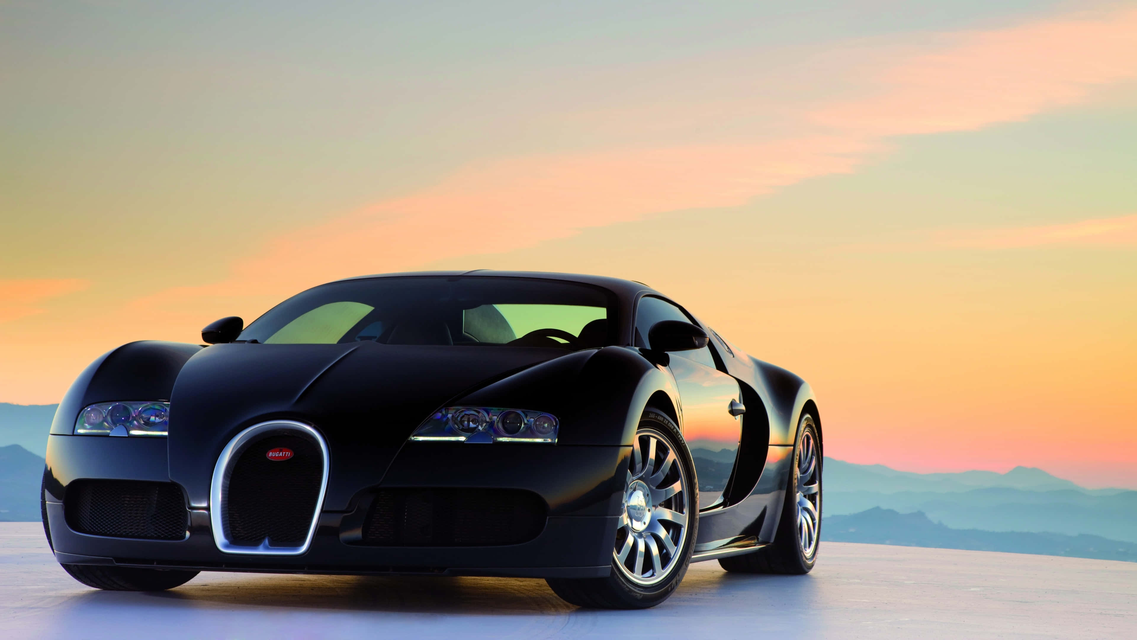 Фон Bugatti Шпалери