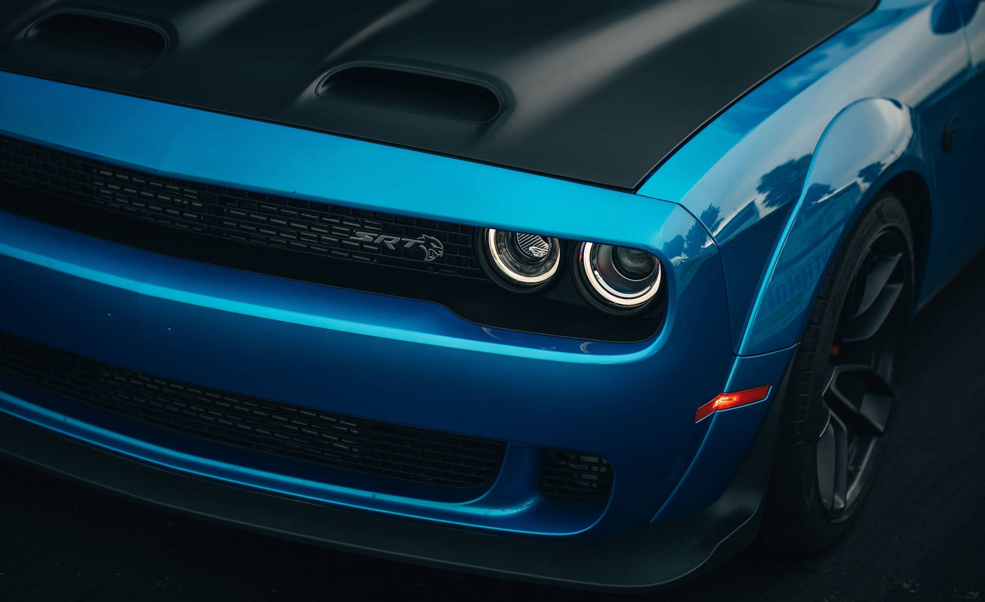 Фари синього Dodge Challenger Шпалери