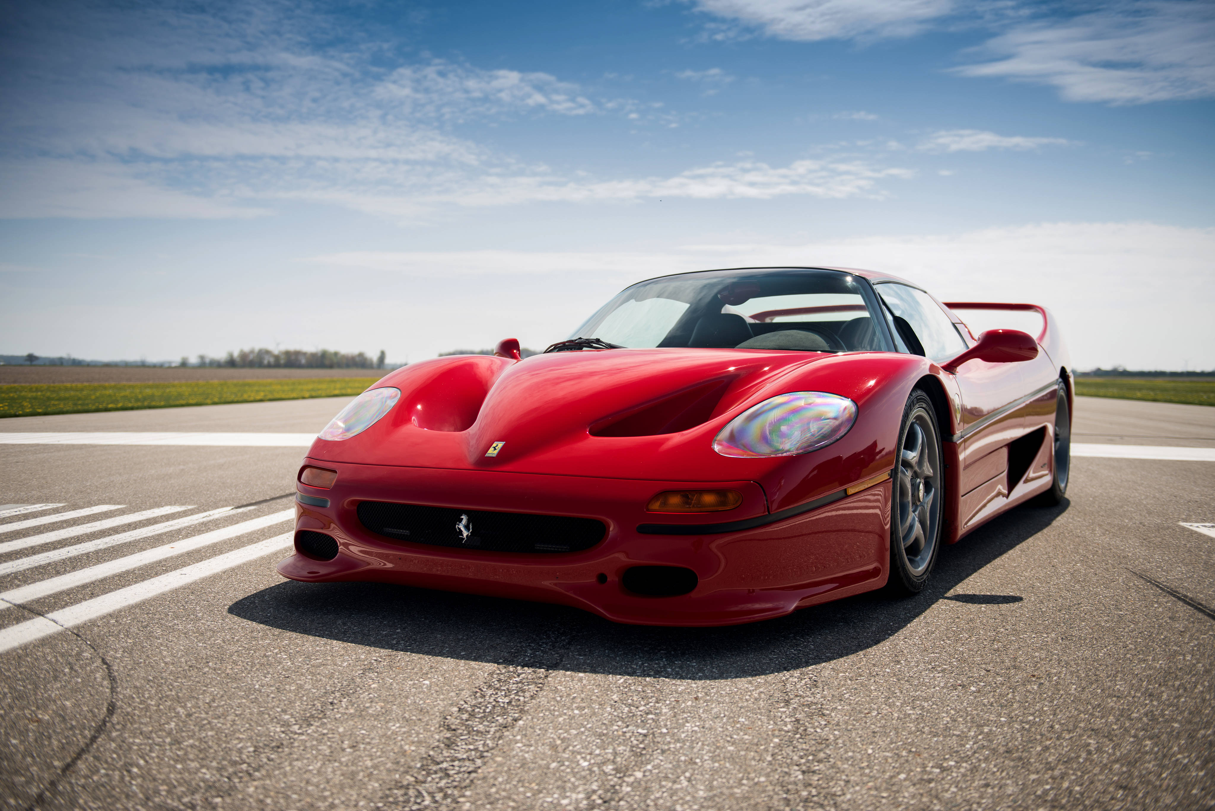 Червоний Ferrari F50 Шпалери