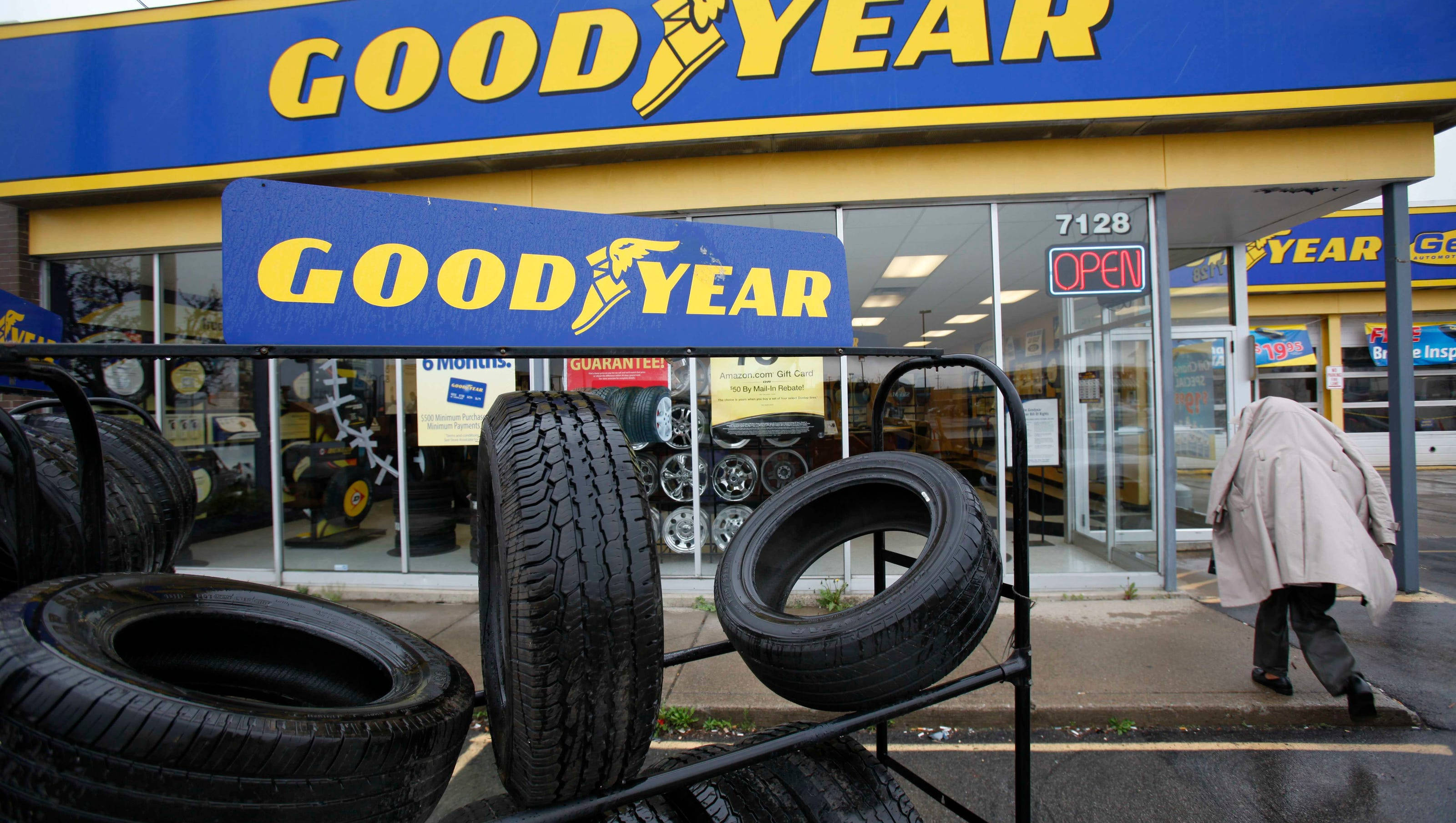 Фотографія магазину Goodyear на відкритому повітрі Шпалери