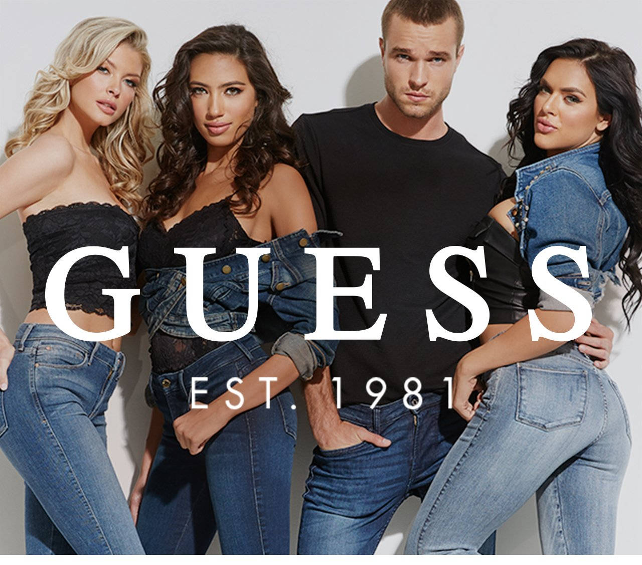 Джинсовые комбинезоны Guess Шпалери