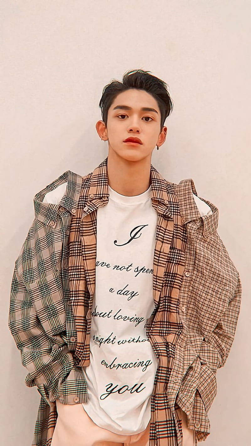 Поло Half Piece Nct Lucas Шпалери