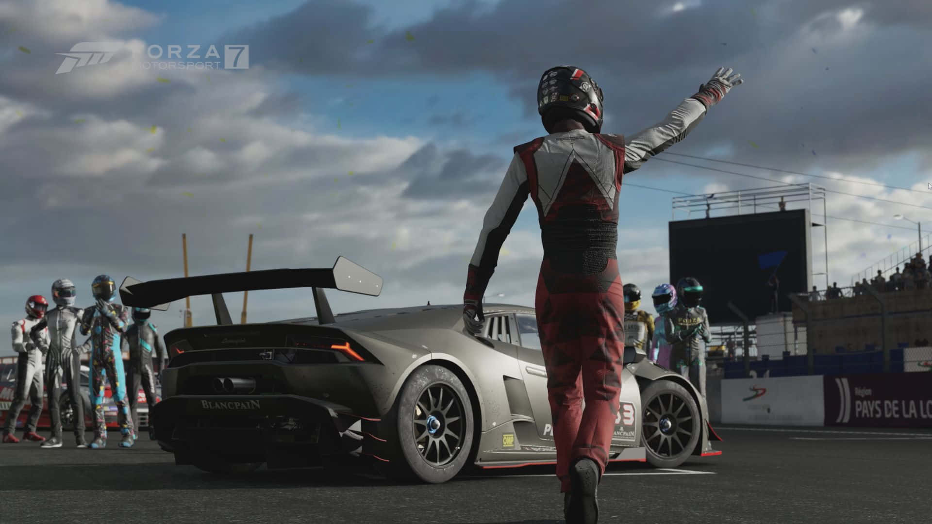 Фон HD Forza Motorsport 7 та гонщик, що махає рукою Шпалери