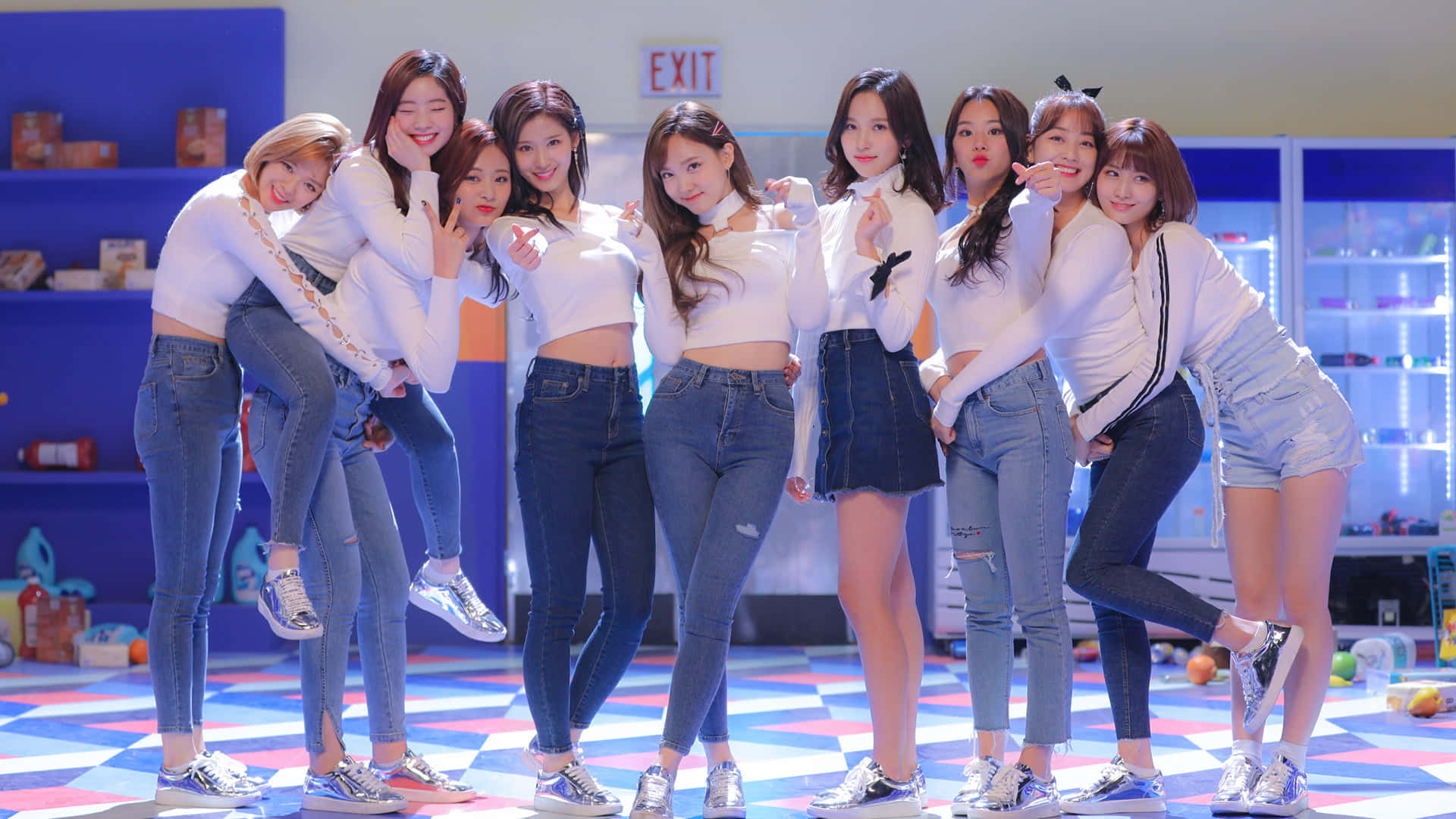 Захватывающие HD обои группы Twice Шпалери