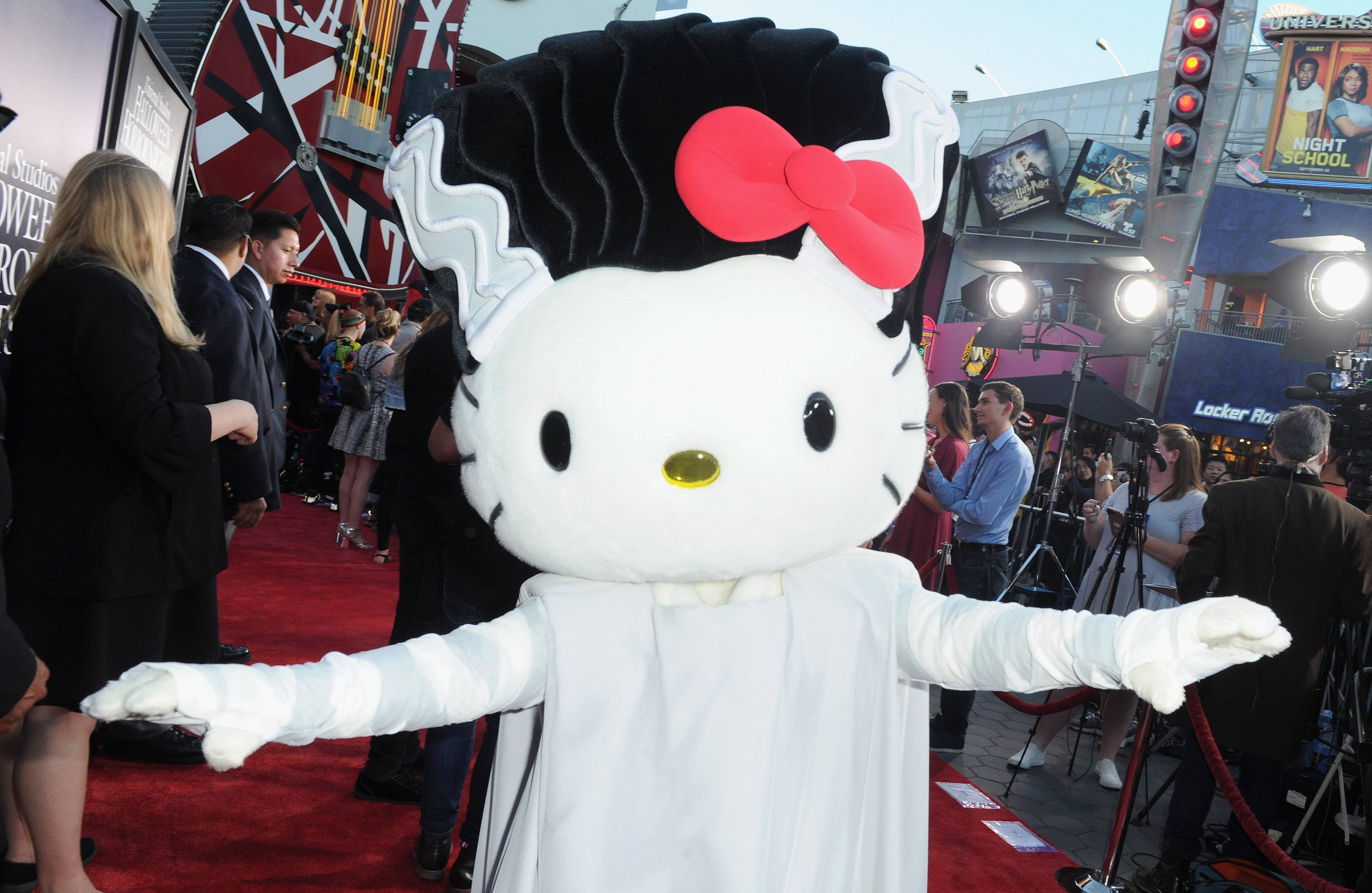 Моторошна Hello Kitty Хелловінська мумія Шпалери