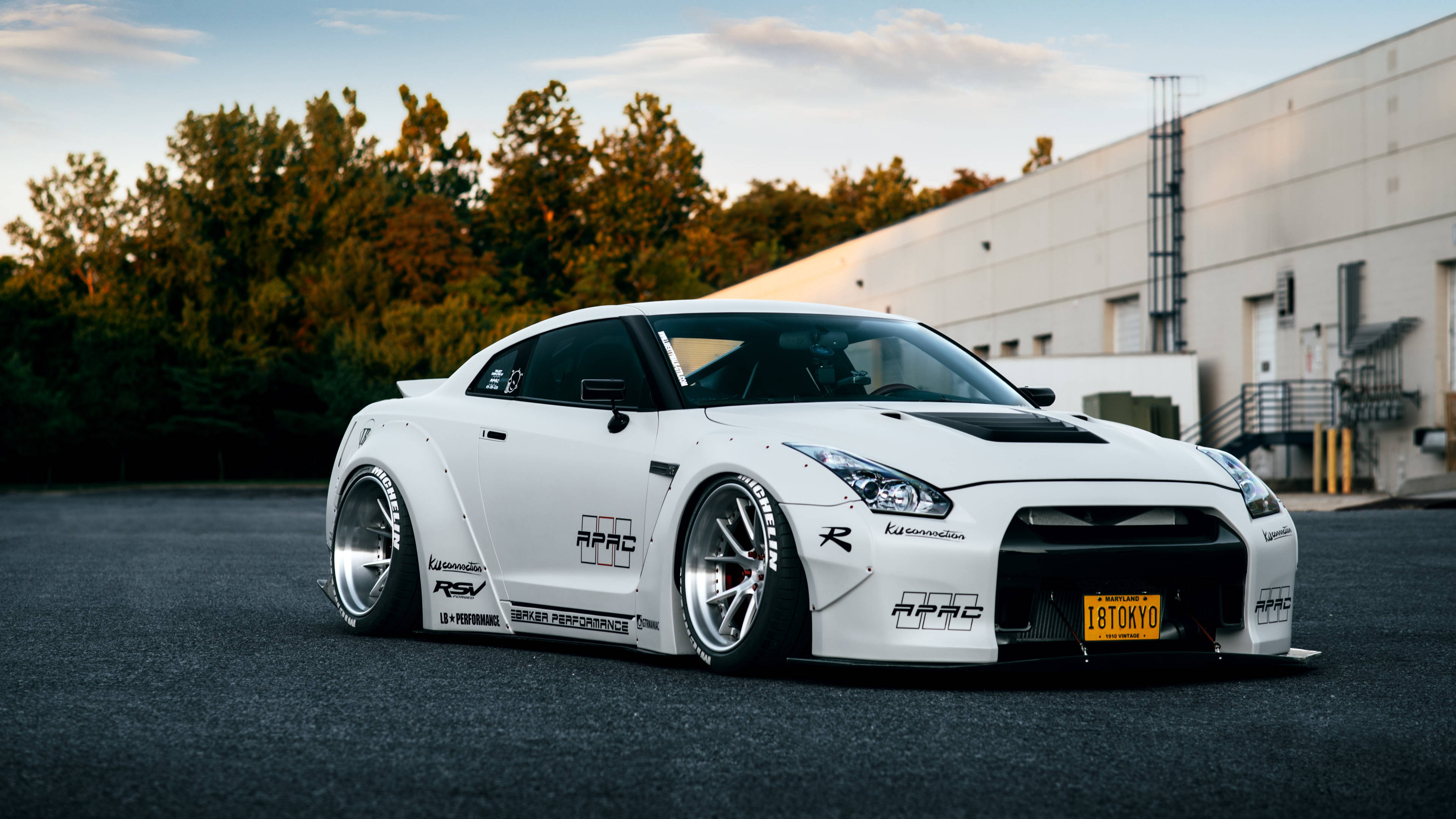 I8Tokyo Білий Nissan GT R 4K Шпалери