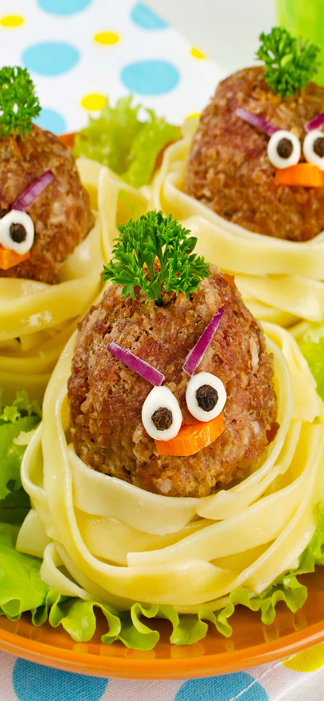 Милый мясной шарик с лицом фон пасты для iPhone X Шпалери