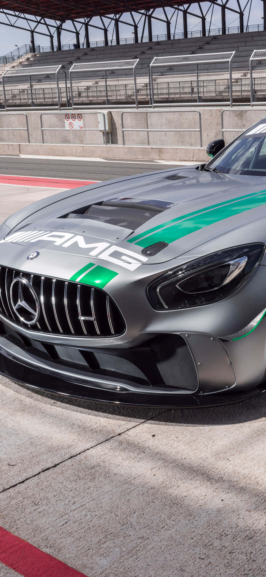 Фон iPhone X AMG GT-R Silver AMG GT4 Шпалери