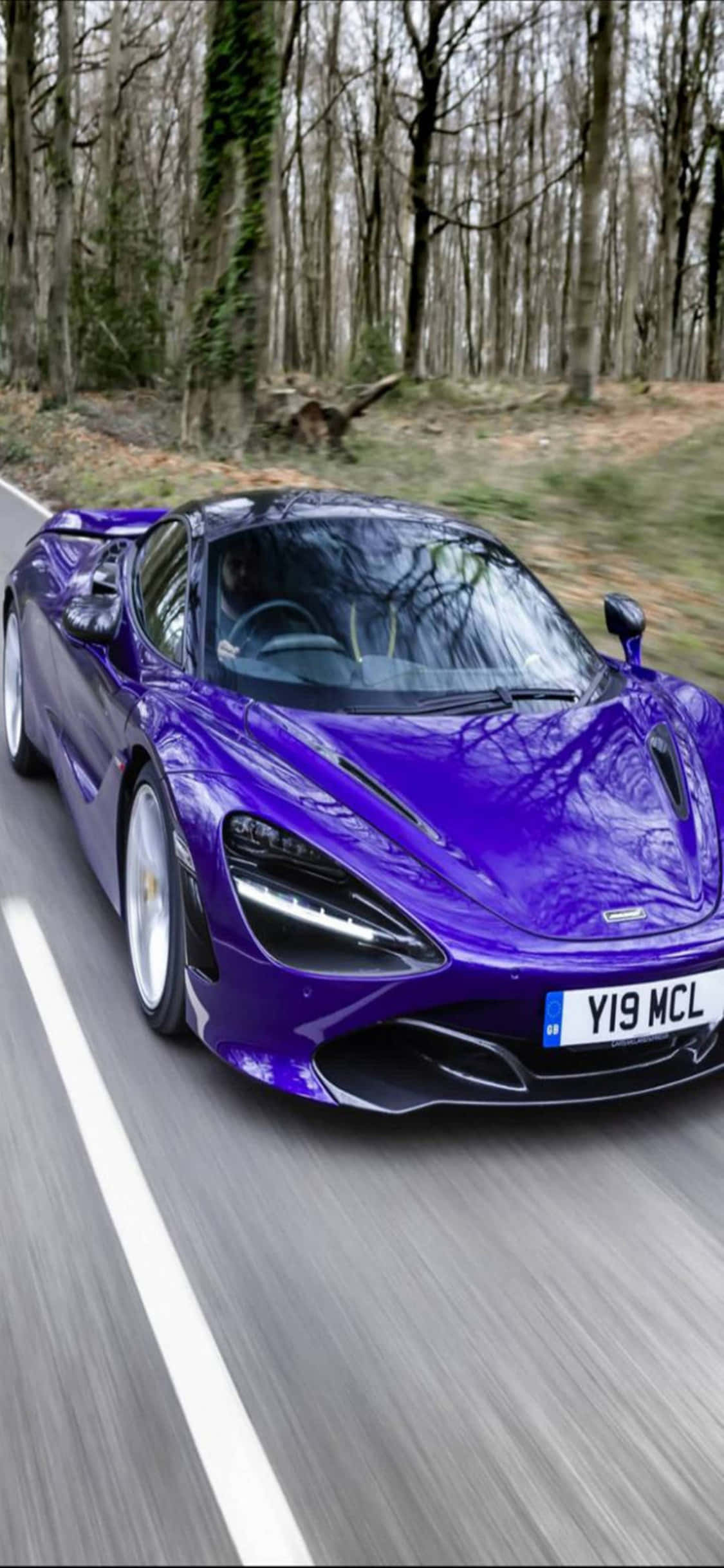 iPhone X McLaren 720s Lantana Purple Background Шпалери