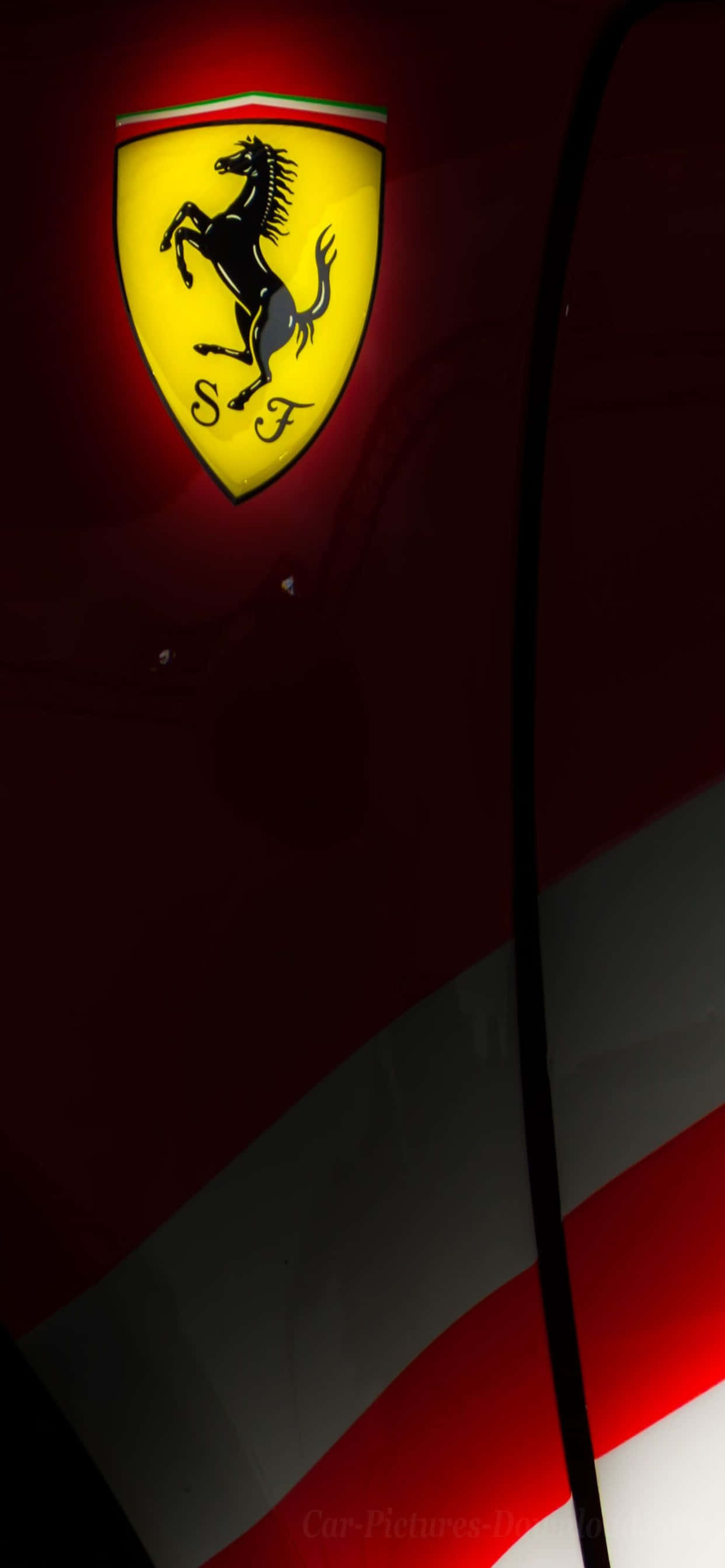 Шпалери iPhone Xs Max Ferrari з логотипом Scuderia Ferrari Шпалери