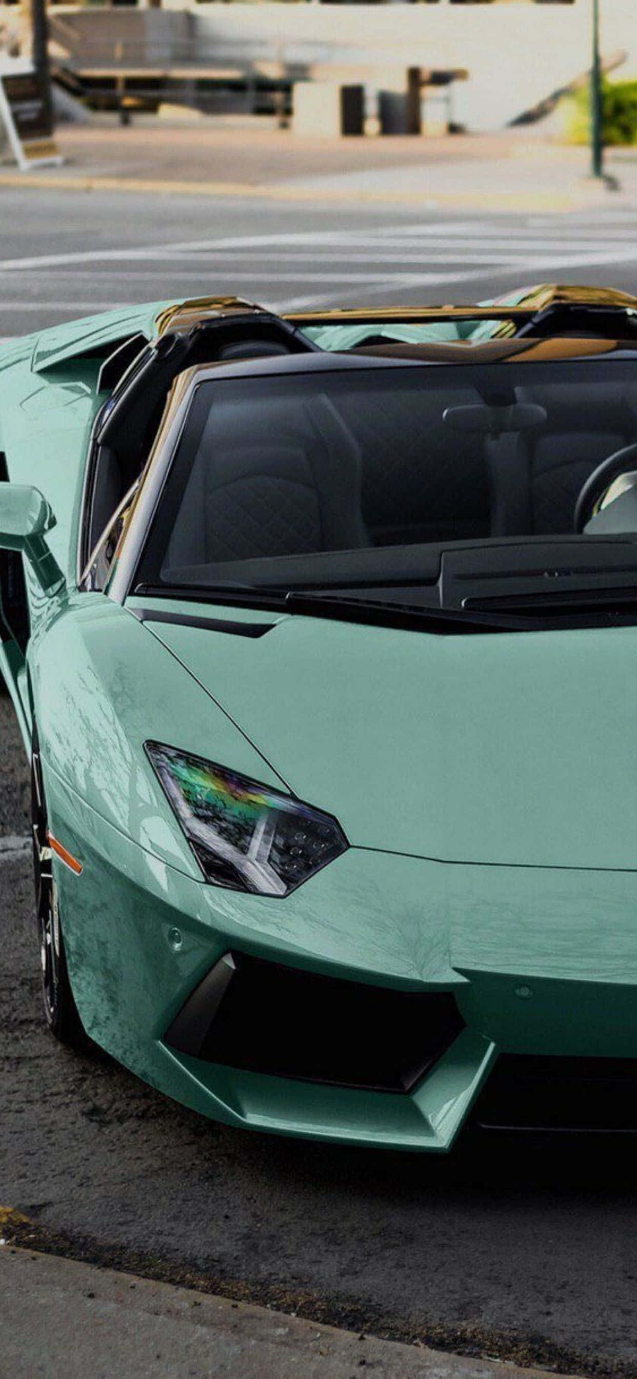 iPhone XS Max Lamborghini світло-голубой фон Шпалери