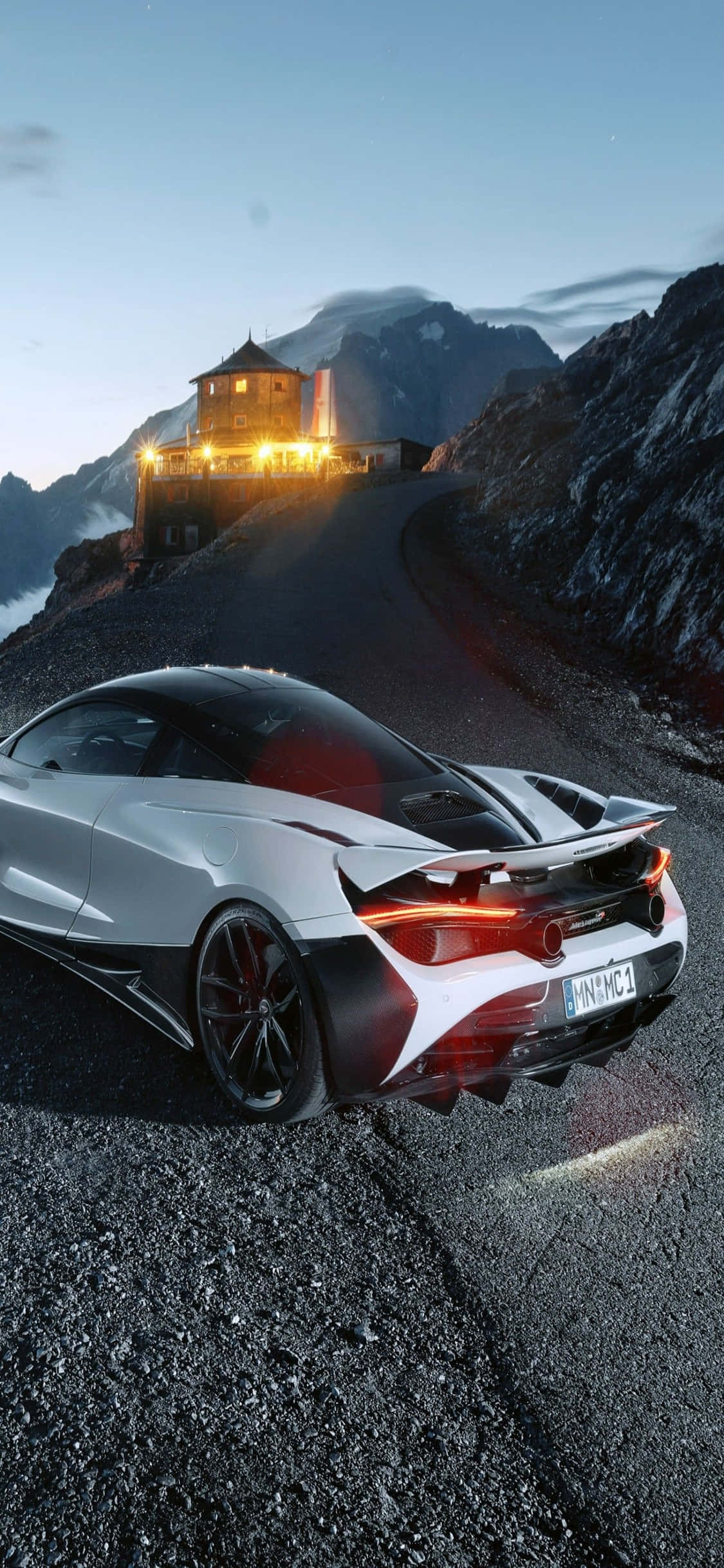 Гоняйте с лучшими с iPhone Xs и McLaren 720s Шпалери