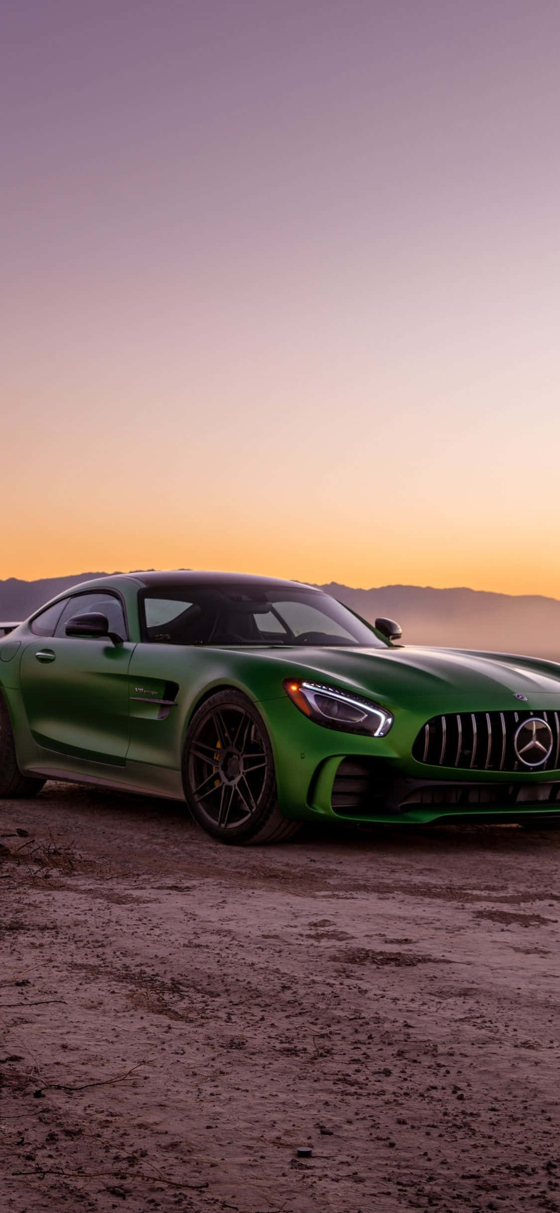 Зеленый iPhone Xs Mercedes Amg фон Шпалери