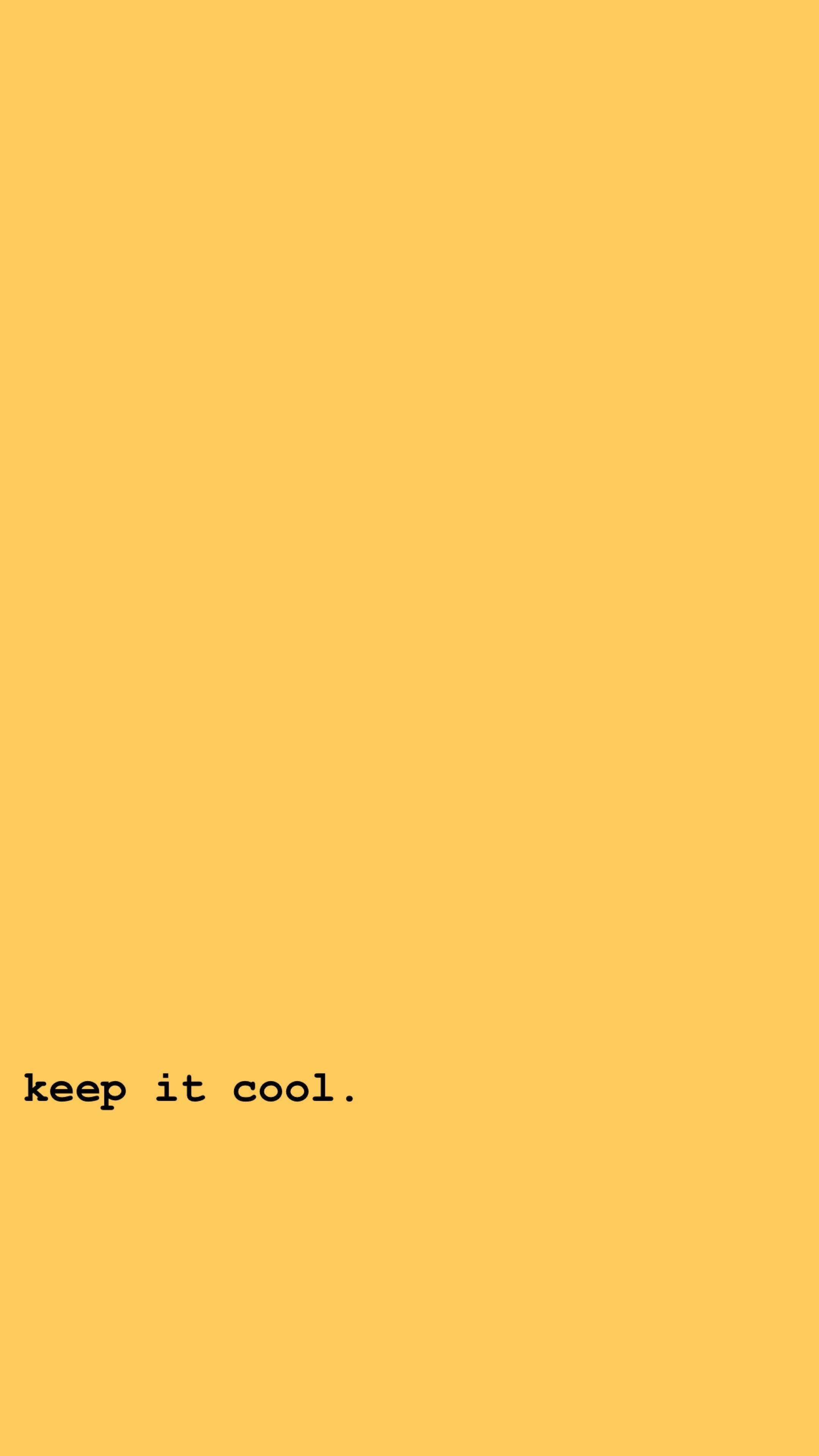 Keep It Cool на милом пастельно-жёлтом фоне Шпалери