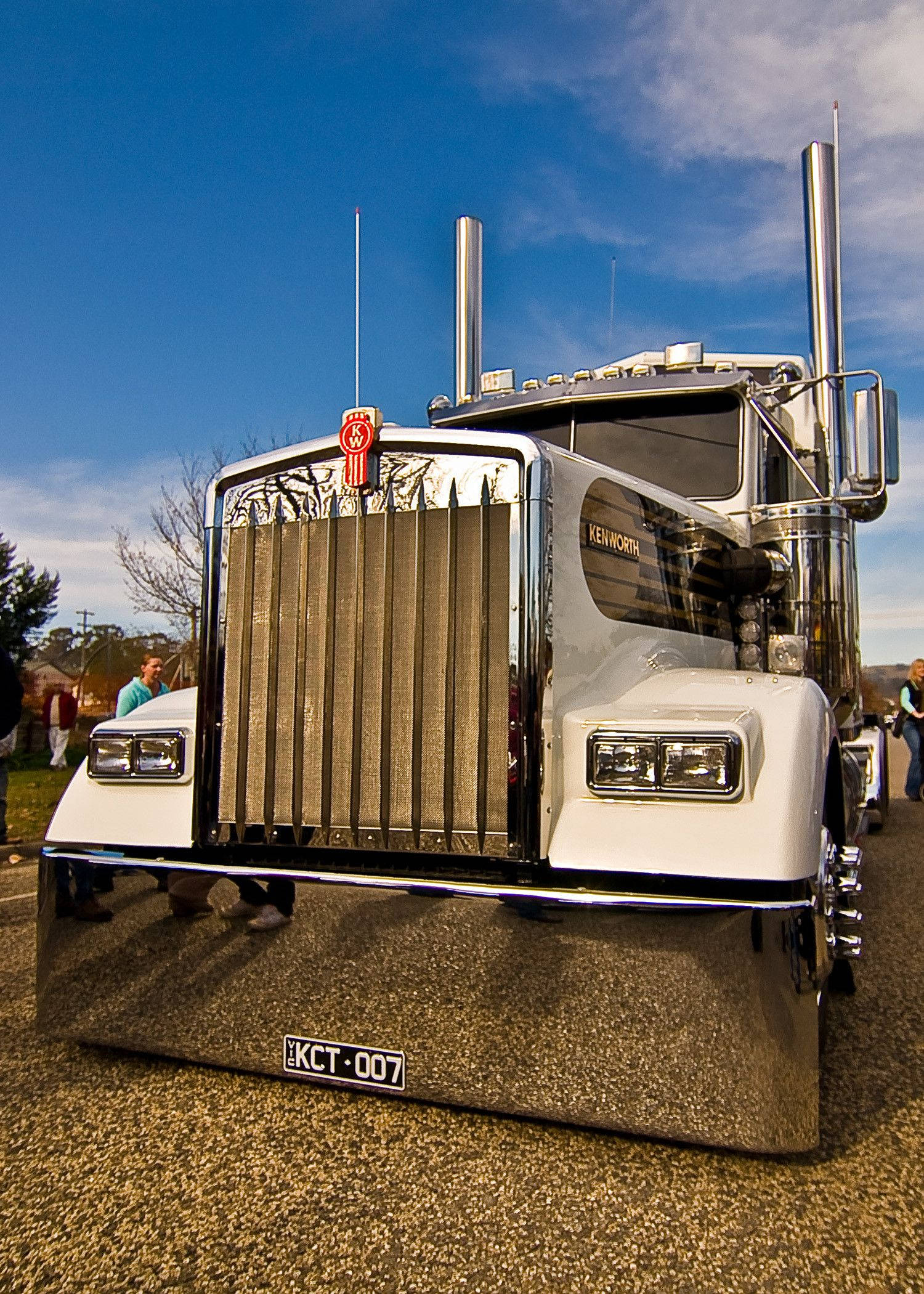Kenworth блестящий хромированный бампер Шпалери