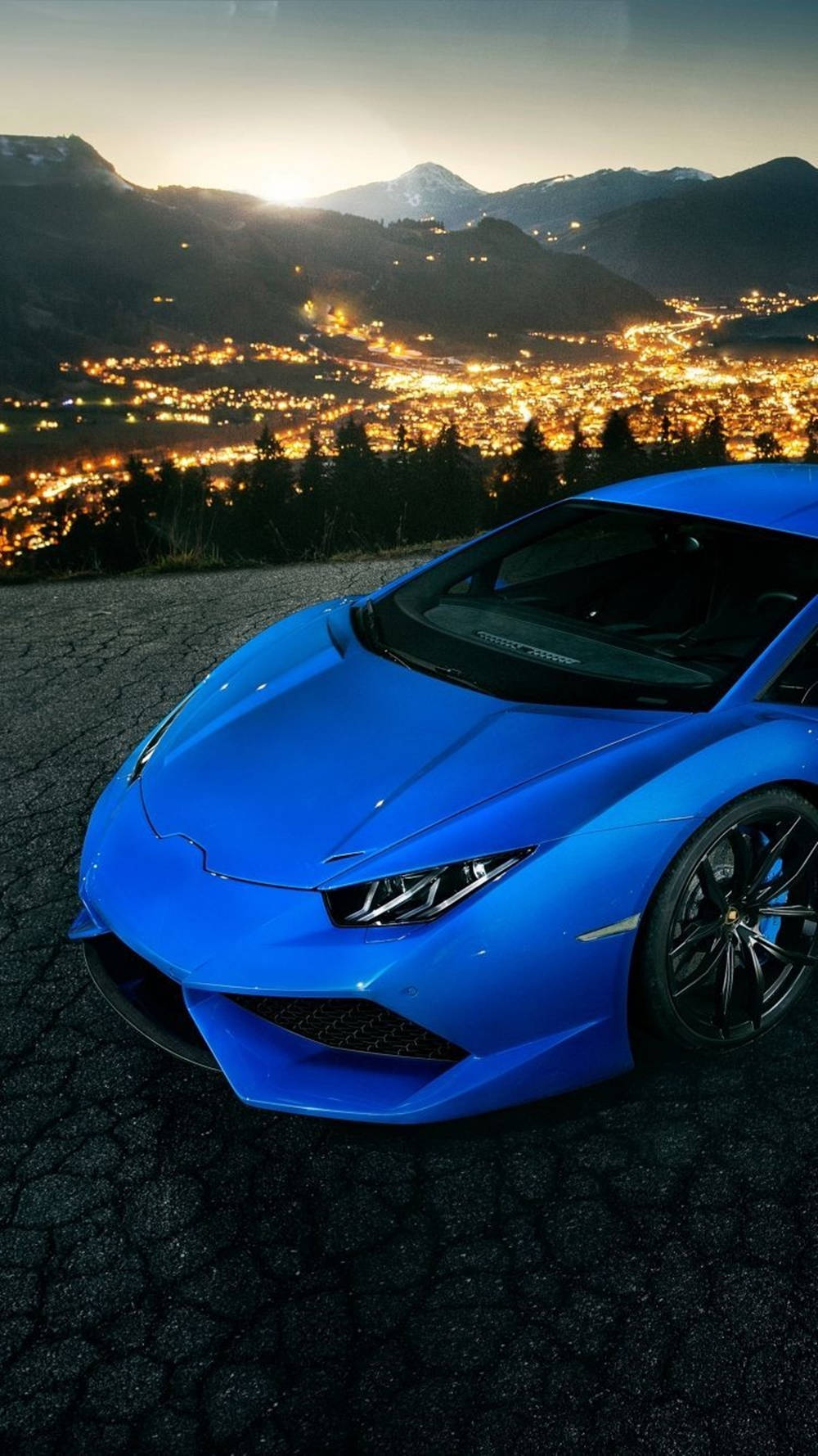 Lamborghini iPhone синий эстетичный вид на город Шпалери