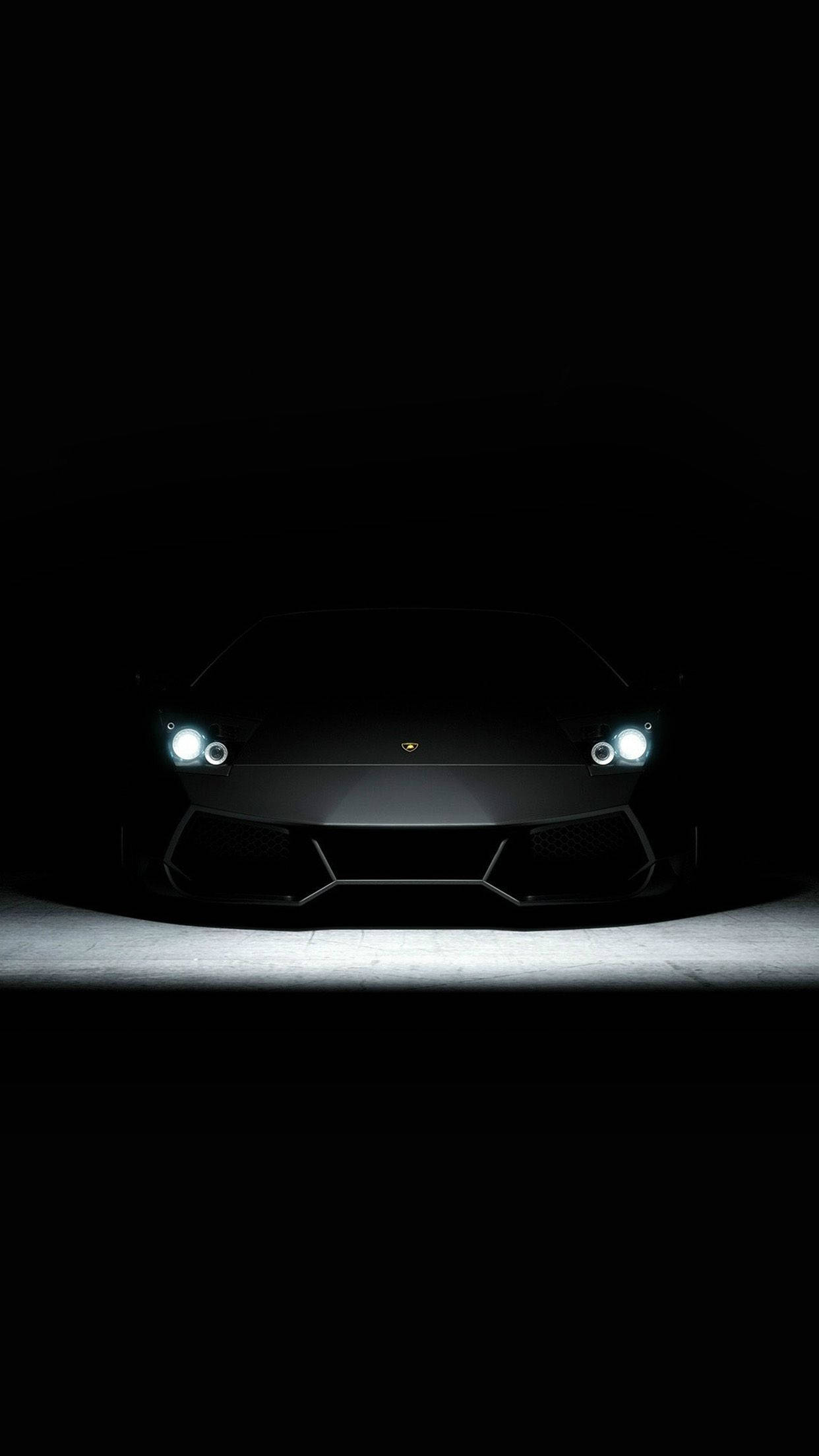 Lamborghini iPhone чорна естетика білі фари Шпалери