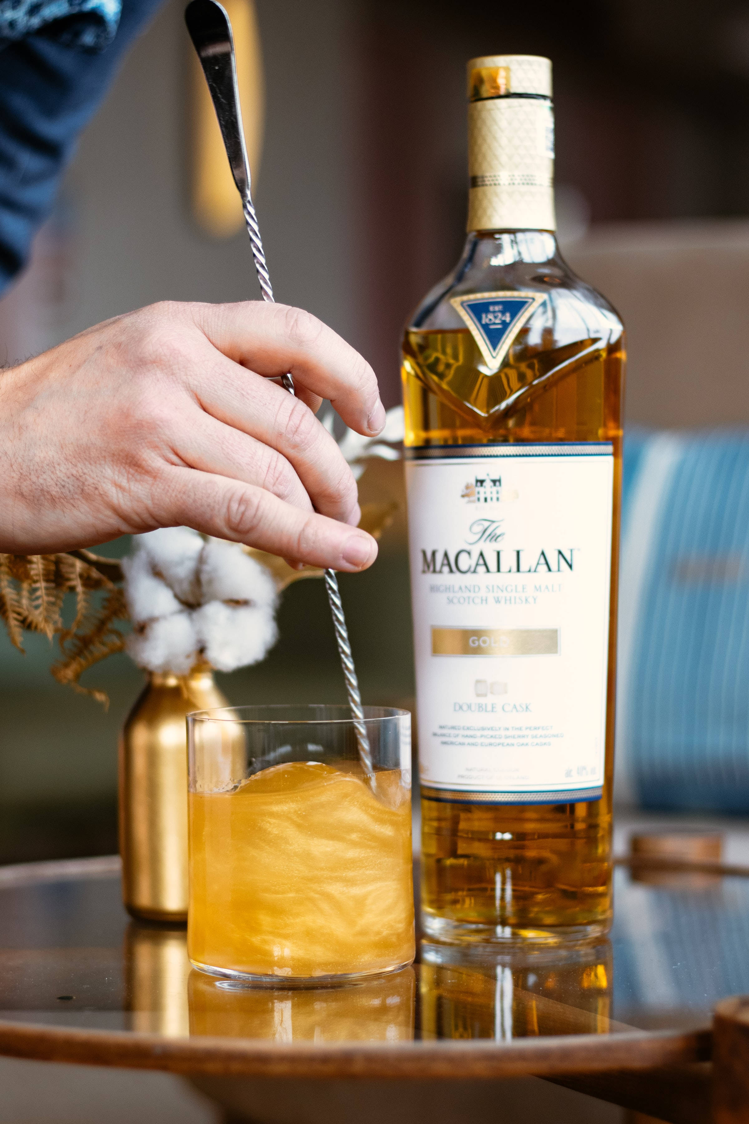 Взбалтывая совершенство - коктейль из виски Macallan Шпалери