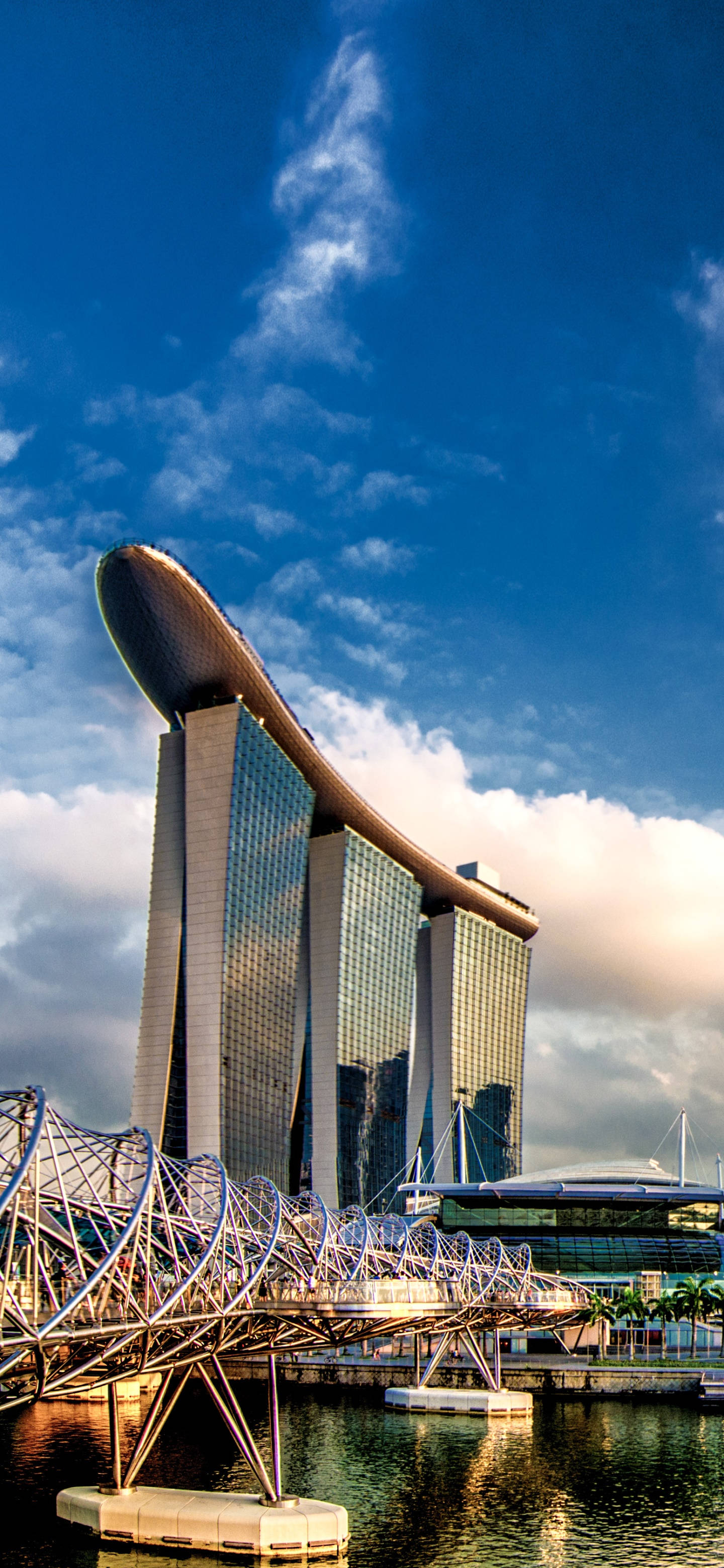 Marina Bay Sands Phone Clouds Шпалери