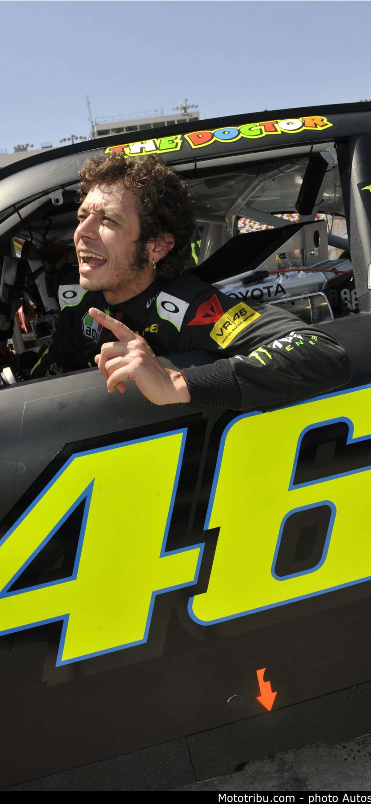 NASCAR iPhone — самые захватывающие гонки у вас под рукой Шпалери