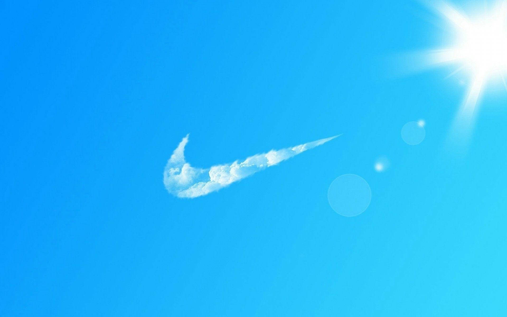 Круті хмари Nike Шпалери