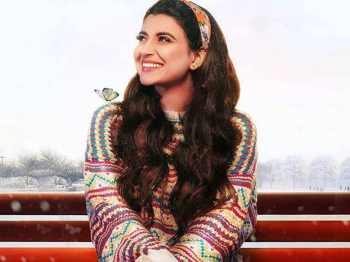 Nimrat Khaira Метелик Шпалери