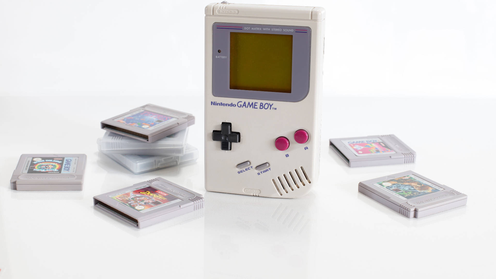 Nintendo Game Boy з картриджами Шпалери