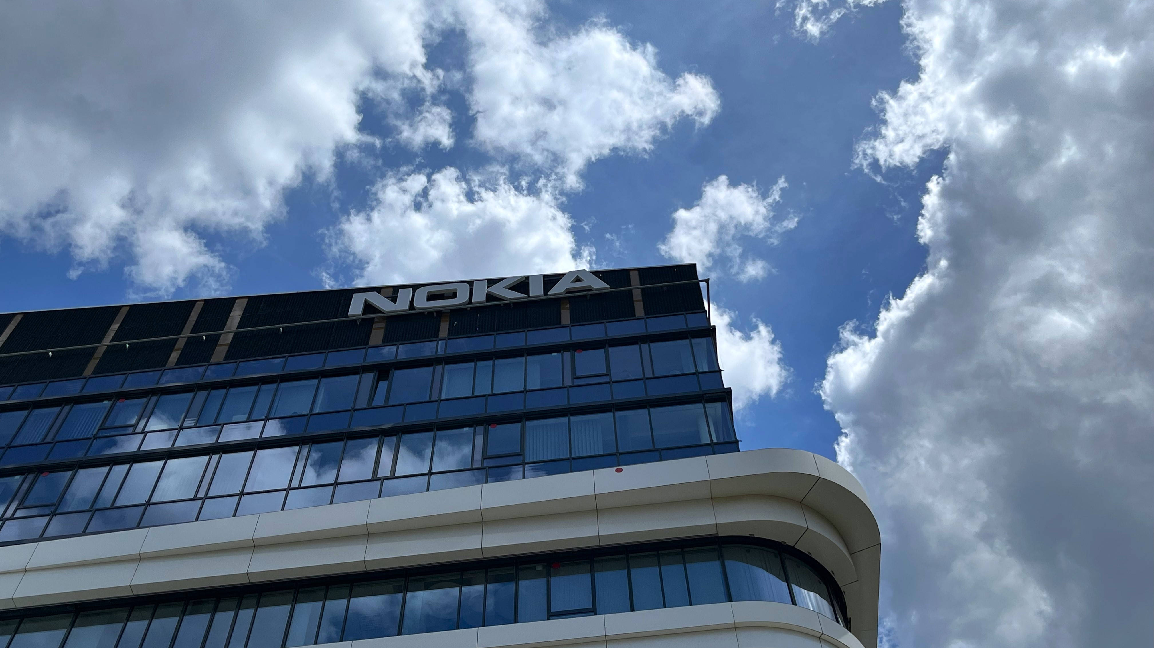 Здание Nokia Networks Skypark Шпалери