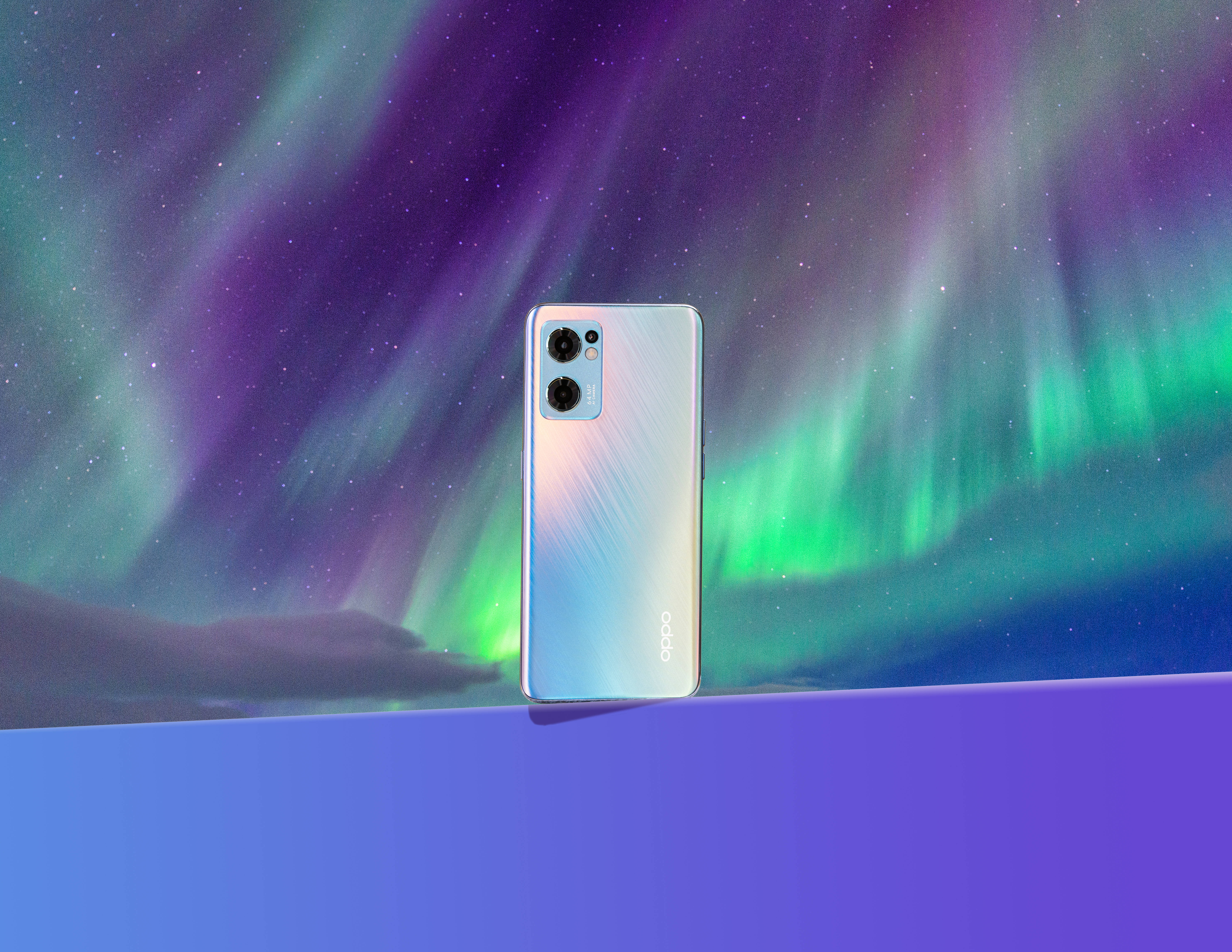 Смартфон Oppo і Північное сияние Шпалери