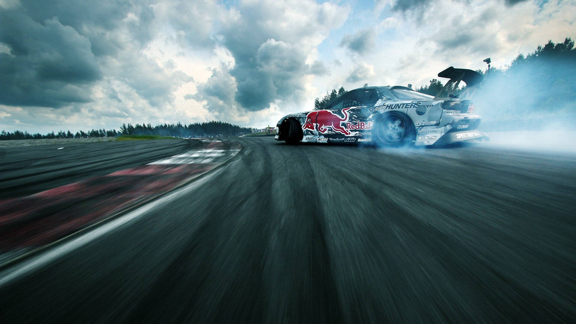 Дрифт-автомобілі від Red Bull Шпалери