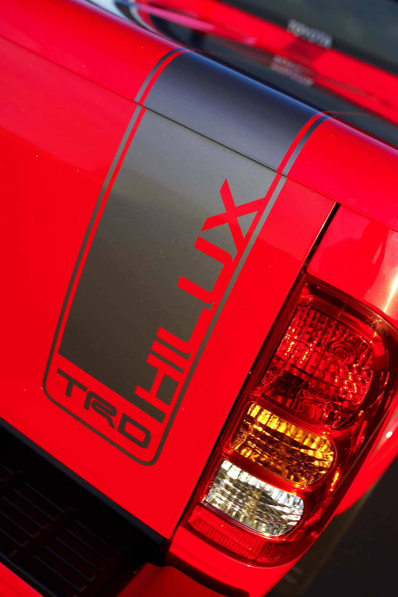 Логотип Toyota TRD Hilux Шпалери