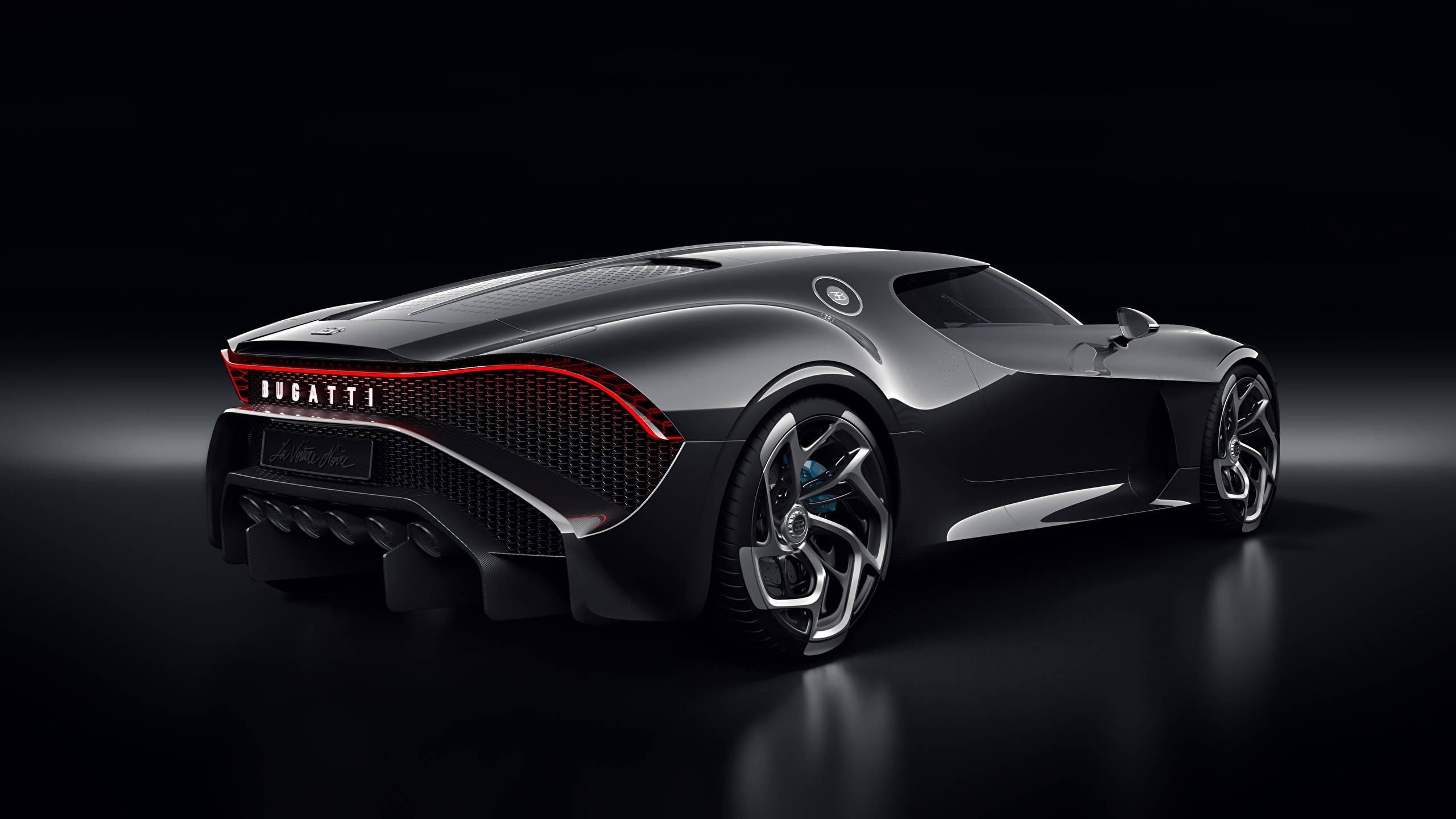 Автомобіль Bugatti La Voiture Noire чорного кольору 2560x1440 Шпалери