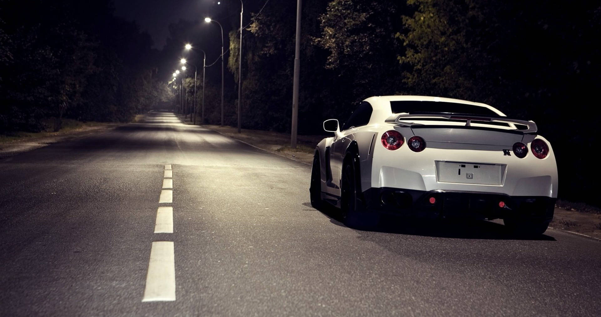 Шпалери білий Nissan GTR 4K — Автомобіль Шпалери
