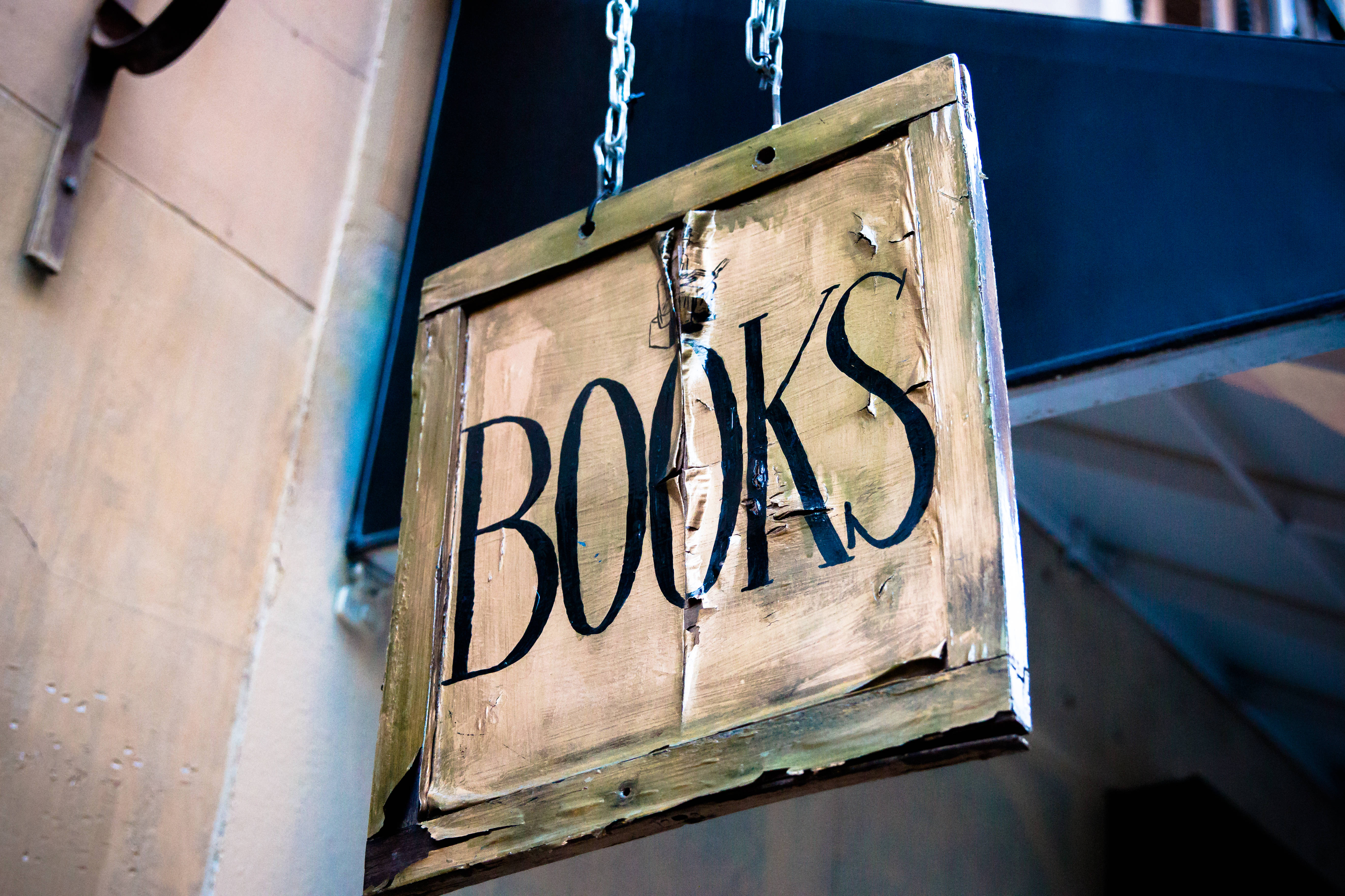 Вивіска в стилі книги Шпалери