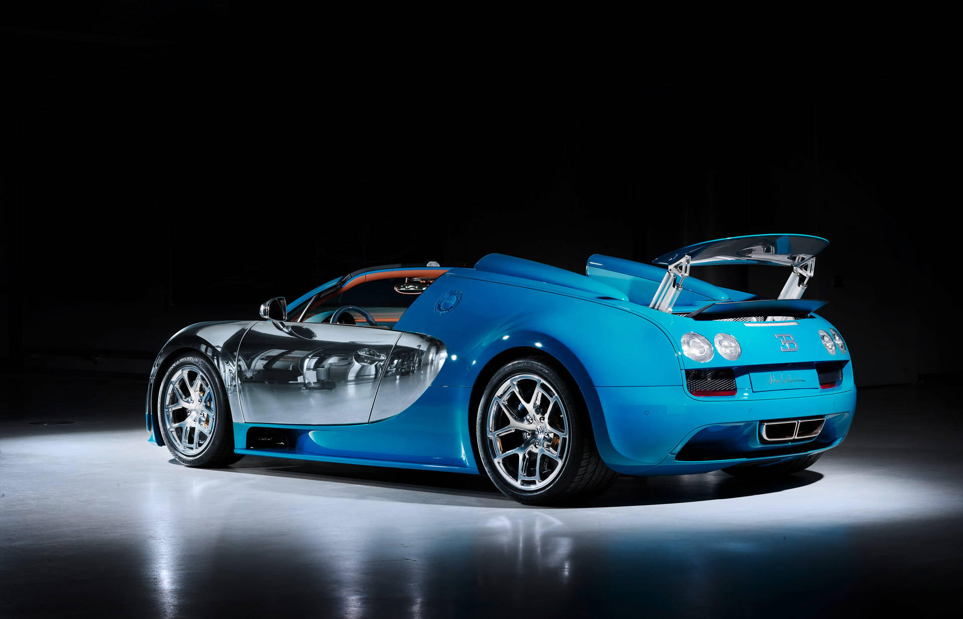 Шпалери виду ззаду на Bugatti Veyron