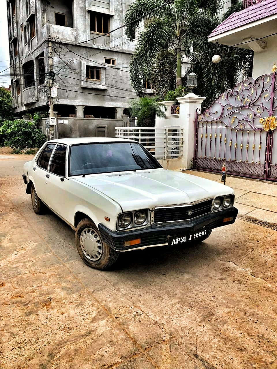 Винтажный автомобиль Hindustan Motors Ambassador Шпалери